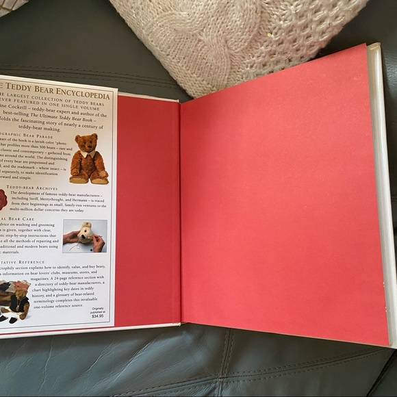 THE TEDDY BEAR ENCYCLOPEDIA Pauline Cockrill - Picture 4 of 14